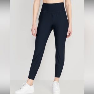 NEW WITH TAGS Old Navy Active PowerSoft Elevate Joggers